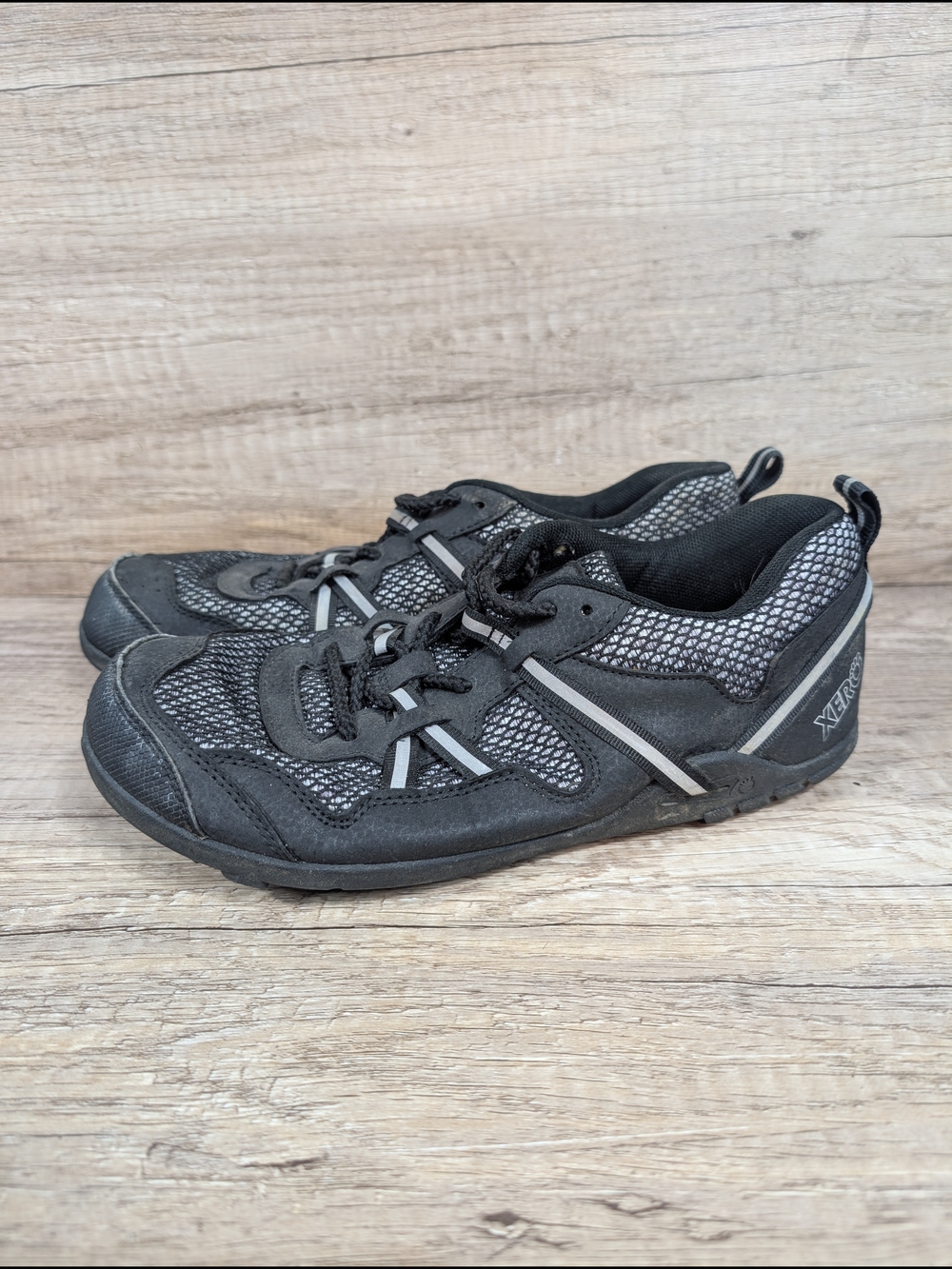 Xero Shoes TerraFlex Black White Women's Size 9.5 Trail Running F190615W